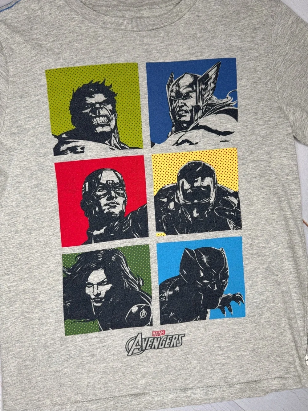 GAP x Marvel Avengers Graphic T-Shirt Gray Boys XL